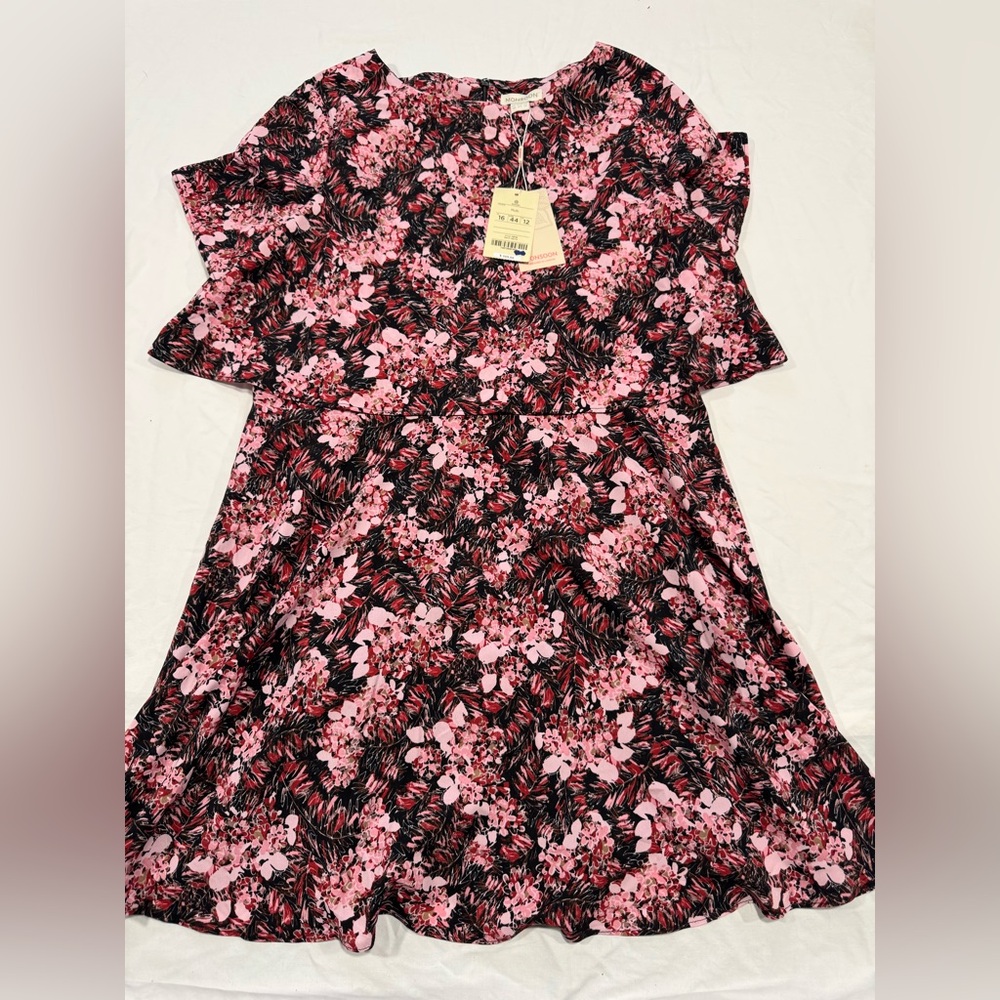 Women’s Dress-NWT